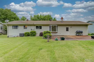 1109 Wedgewood Dr, Saint Charles, MO 63303 - Photo 35