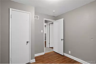 10080 Coburg Lands Drive, Saint Louis, MO 63137 - Photo 17