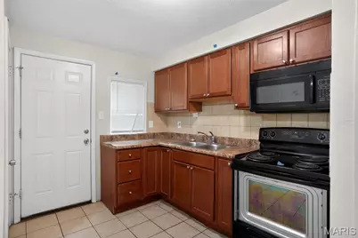 10080 Coburg Lands Drive, Saint Louis, MO 63137 - Photo 13