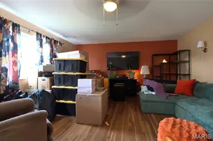 1370 Harkee Dr, Florissant, MO 63031 - Photo 3