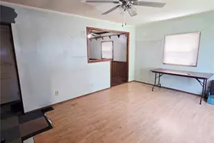 9503 Ridge Ave, Overland, MO 63114 - Photo 3