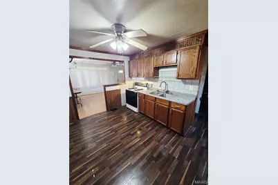 9503 Ridge Avenue, Overland, MO 63114 - Photo 5