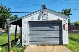 9503 Ridge Ave, Overland, MO 63114 - Photo 11