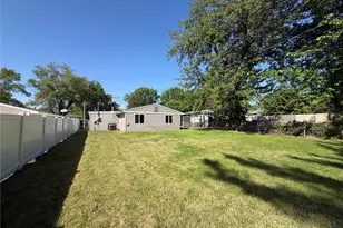 9170 Harold Dr, Woodson Terrace, MO 63134 - Photo 23