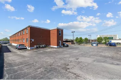 2140 Hampton Avenue, Saint Louis, MO 63139 - Photo 25