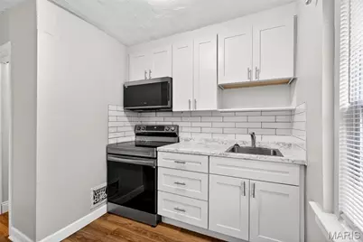 9411 Muriel Avenue, Woodson Terrace, MO 63114 - Photo 9
