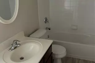1951 Greenpoint Dr, Kirkwood, MO 63122 - Photo 17