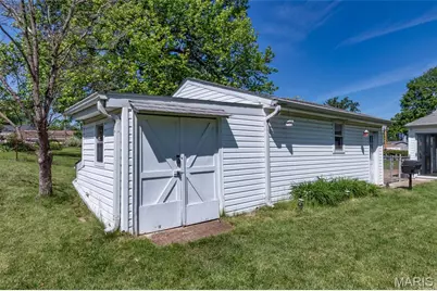 11048 Ridge Forest Court, Saint Louis, MO 63126 - Photo 29