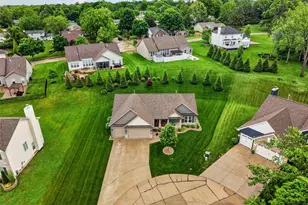 2 Kandahar Ct, Saint Charles, MO 63303 - Photo 3