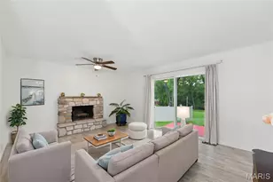 13028 Ambois Dr, Creve Coeur, MO 63141 - Photo 9