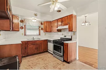 5125 Wallingford Drive, Ferguson, MO 63121 - Photo 7