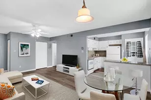 1673 Herault Pl, Saint Louis, MO 63125 - Photo 11