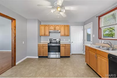 1107 W Congress Street, Pacific, MO 63069 - Photo 9