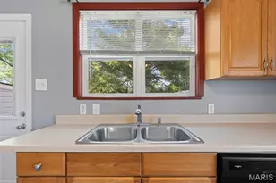 1107 W Congress St, Pacific, MO 63069 - Photo 11