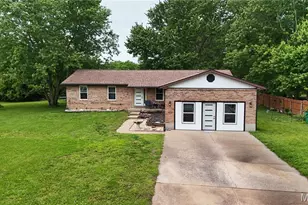 1125 Vicksburg Dr, Festus, MO 63028 - Photo 1