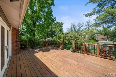 1437 Sunnytree Lane, Ballwin, MO 63021 - Photo 33