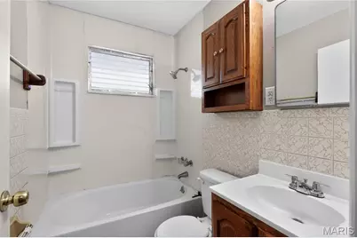 10247 Valley Drive, Saint Louis, MO 63137 - Photo 23