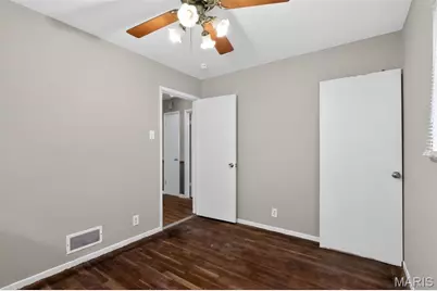 10247 Valley Drive, Saint Louis, MO 63137 - Photo 23
