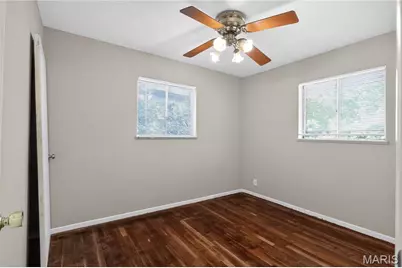 10247 Valley Drive, Saint Louis, MO 63137 - Photo 15