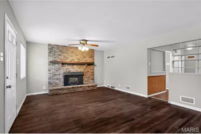 10247 Valley Drive, Saint Louis, MO 63137 - Photo 13