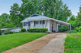 10247 Valley Dr, Saint Louis, MO 63137 - Photo 3
