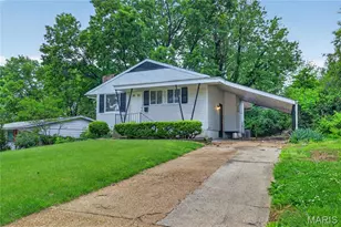 10247 Valley Dr, Saint Louis, MO 63137 - Photo 3