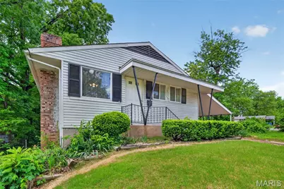 10247 Valley Drive, Saint Louis, MO 63137 - Photo 1