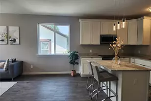 10111 Niblic Dr, Overland, MO 63114 - Photo 9