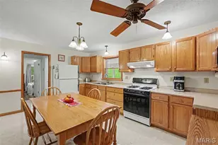 4120 Charbonier Rd, Florissant, MO 63031 - Photo 11