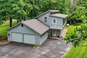 4120 Charbonier Rd, Florissant, MO 63031 - Photo 5