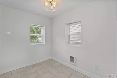 525 S Adams Street, Festus, MO 63028 - Photo 29