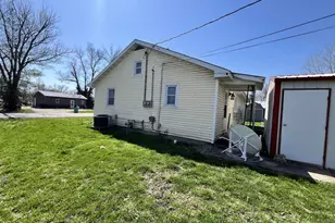 210 Dean St, Shelbina, MO 63468 - Photo 3