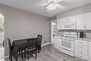 9814 Huntingdon Ln, Saint Louis, MO 63123 - Photo 19