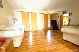 2660 Delaware Dr, Florissant, MO 63033 - Photo 7