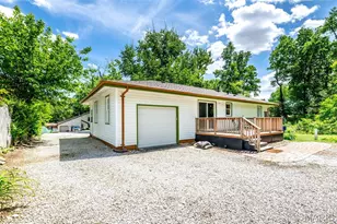 50 Oakwood Ln, Saint Louis, MO 63129 - Photo 11