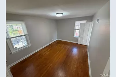 6923 Florian Avenue, Saint Louis, MO 63121 - Photo 5
