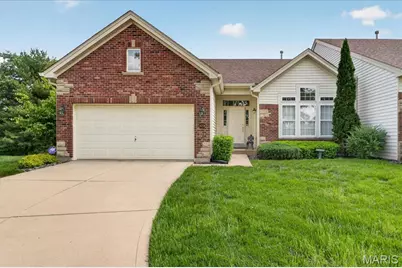 14736 Thornbird Manor Parkway, Chesterfield, MO 63017 - Photo 1