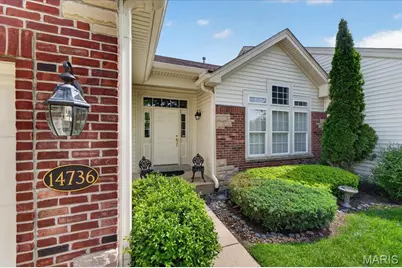 14736 Thornbird Manor Parkway, Chesterfield, MO 63017 - Photo 7