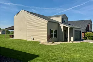 1305 W New St, Palmyra, MO 63461 - Photo 3