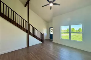 1305 W New St, Palmyra, MO 63461 - Photo 5