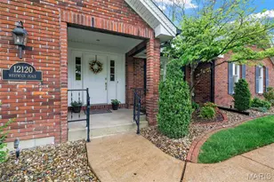 12120 Westwick Pl, Saint Louis, MO 63127 - Photo 11
