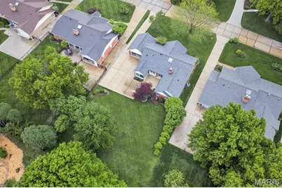 12120 Westwick Place, Saint Louis, MO 63127 - Photo 9