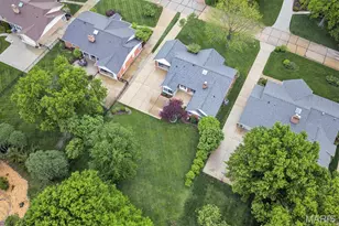 12120 Westwick Pl, Saint Louis, MO 63127 - Photo 9