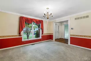 12120 Westwick Pl, Saint Louis, MO 63127 - Photo 15