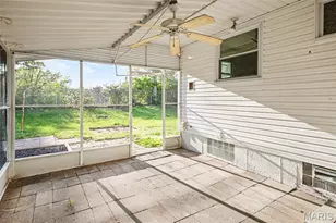 10401 Lilac Ave, Saint Louis, MO 63137 - Photo 21