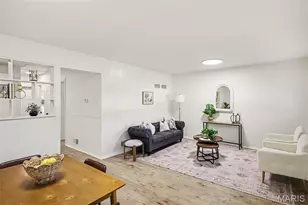 10401 Lilac Ave, Saint Louis, MO 63137 - Photo 3