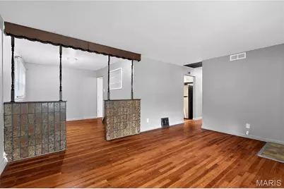 236 Forestwood Drive, Saint Louis, MO 63135 - Photo 7