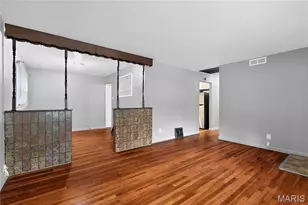 236 Forestwood Dr, Saint Louis, MO 63135 - Photo 7