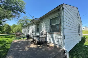 1015 Dardenne St, Saint Charles, MO 63301 - Photo 7