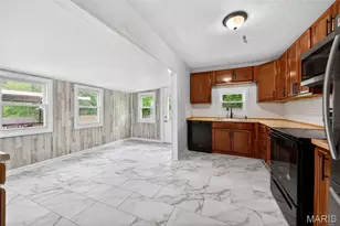 11038 Gertrude Ave, Saint Ann, MO 63074 - Photo 23